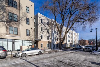 Anne M. Lynch Homes at Old Colony in Boston, MA - Foto de edificio - Building Photo