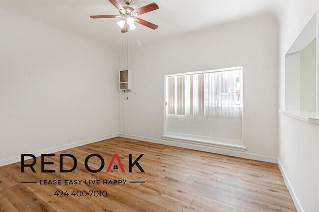 739 Normandie Ave in Los Angeles, CA - Building Photo - Building Photo