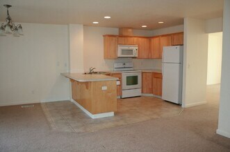 3324 Mia St NE in Lacey, WA - Building Photo - Building Photo