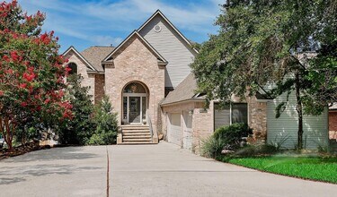 12374 Lake Vista Dr in Willis, TX - Building Photo - Building Photo