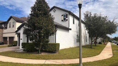 12821 Westside Vlg Lp in Windermere, FL - Building Photo - Building Photo