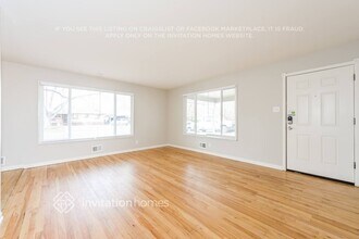 1672 S Ames St in Lakewood, CO - Building Photo - Building Photo