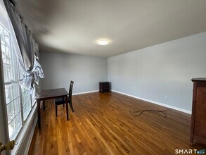 156 3rd Ave in West Haven, CT - Building Photo - Building Photo