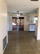 2372 Florida Dr in Deltona, FL - Building Photo - Building Photo