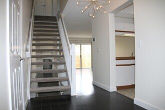 5702 Mango Ln in Hilliard, OH - Building Photo - Building Photo