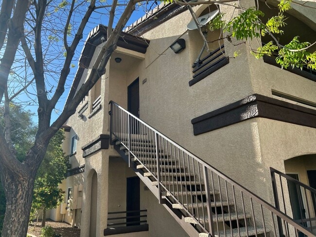 property at 2291 W Horizon Ridge Pkwy