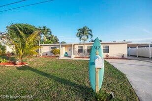142 Atlantic Ave in Indialantic, FL - Building Photo