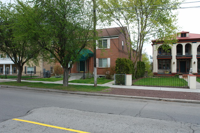 1824 W Riverside in Spokane, WA - Foto de edificio - Building Photo