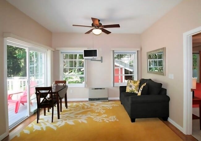 15 Minuteman Dr, Unit 1 in Scarborough, ME - Building Photo - Building Photo