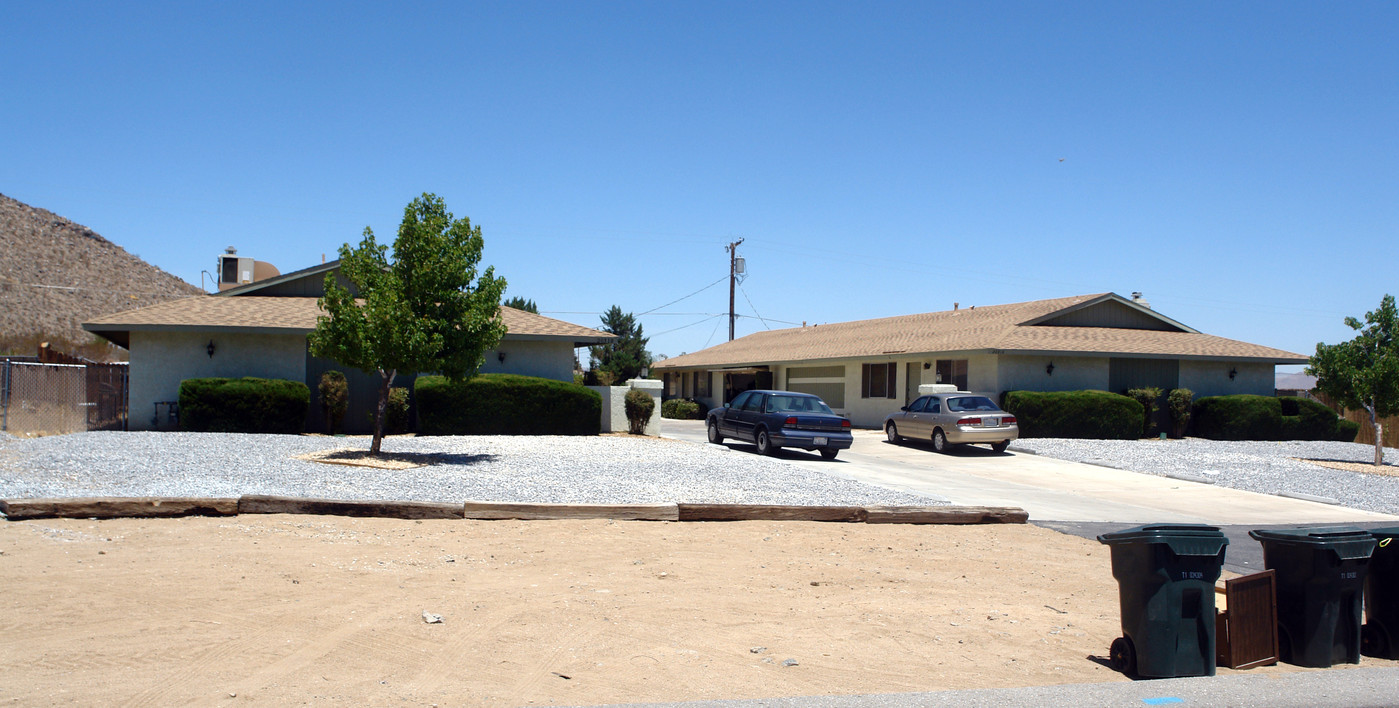 20310 Otoe Rd in Apple Valley, CA - Building Photo