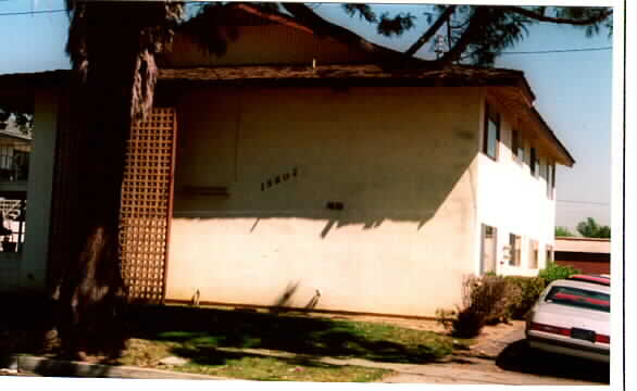 15602 Pasadena Ave in Tustin, CA - Building Photo - Building Photo