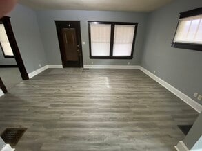 434 N Gladstone Ave in Indianapolis, IN - Building Photo - Building Photo