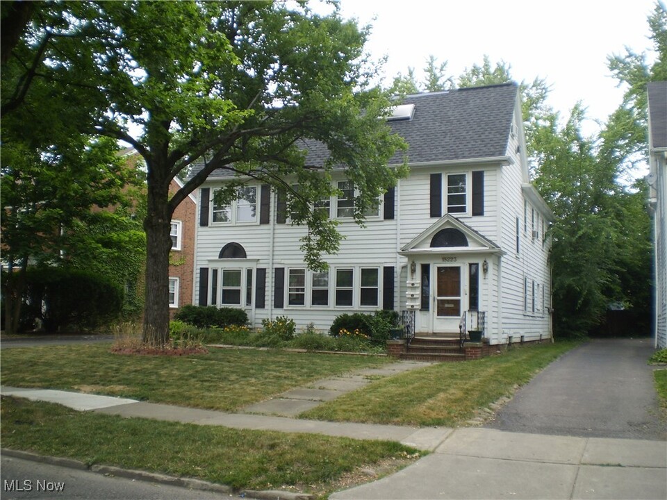 18223 Winslow Rd in Shaker Heights, OH - Building Photo