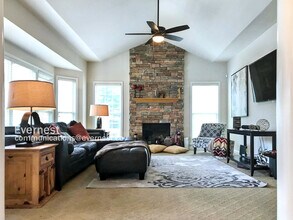 5902 W Copper Mountain Dr in Spotsylvania, VA - Building Photo - Building Photo