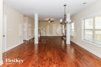 107 Village Park Dr in Newnan, GA - Building Photo - Building Photo