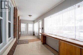 357 Josephine Ave in Windsor, ON - Building Photo - Building Photo