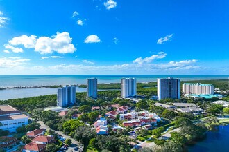 505 Serendipity Dr in Naples, FL - Building Photo - Building Photo