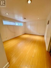 2749 Truscott Dr in Mississauga, ON - Building Photo - Building Photo