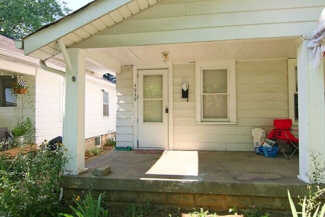 4939 W 11th St in Indianapolis, IN - Building Photo - Building Photo