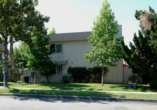 1924 E Wilson Ave in Orange, CA - Building Photo - Building Photo