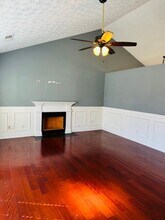 375 Shadetree Ln in Lawrenceville, GA - Building Photo - Building Photo