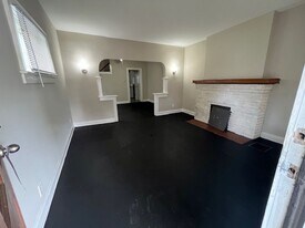 1134-1136 S Champion Ave in Columbus, OH - Building Photo