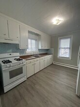 3 Edgemond St-Unit -3W in Fall River, MA - Building Photo - Building Photo