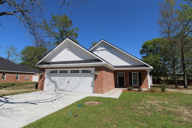 property at 33 Grove Cir