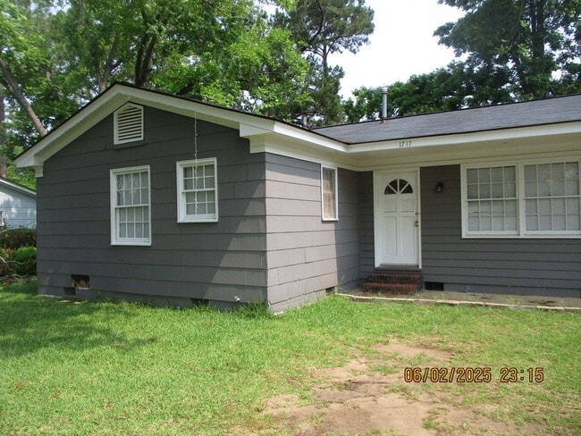 property at 1717 Samford Ave