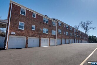 166 Grand Ave in Englewood, NJ - Building Photo - Building Photo