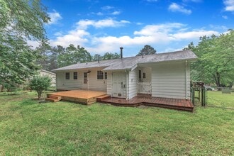 833 S Wingate St in Wake Forest, NC - Building Photo - Building Photo
