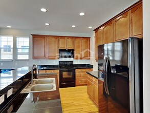 1337 S Duquesne Ct in Aurora, CO - Building Photo - Building Photo