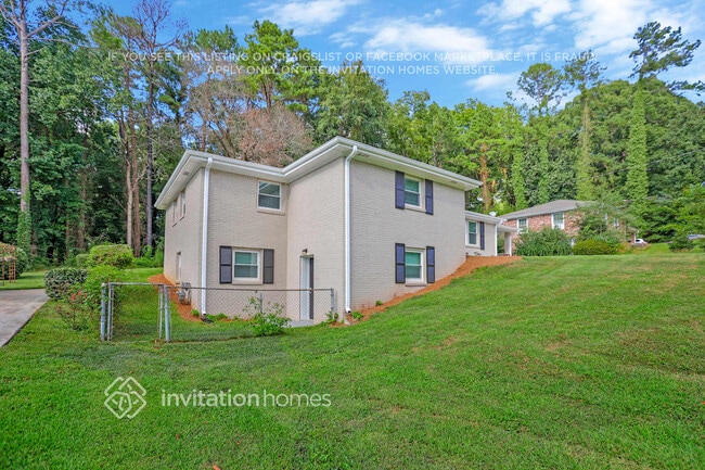 1688 Mary Lou Ln SE in Atlanta, GA - Building Photo - Building Photo