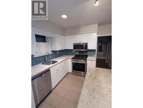2658 W 34th Ave in Vancouver, BC - Building Photo - Building Photo