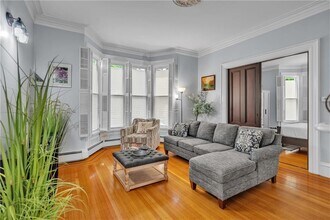 585 Plainfield St in Providence, RI - Building Photo - Building Photo