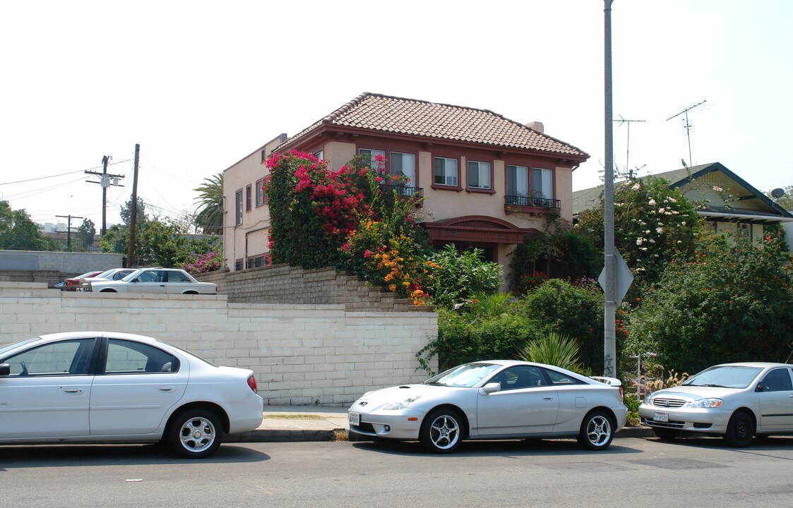 314 S Coronado St in Los Angeles, CA - Foto de edificio