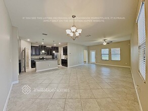 11817 Valhalla Woods Dr in Riverview, FL - Foto de edificio - Building Photo