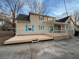 7622 Helmdale Ave in Charlotte, NC - Building Photo