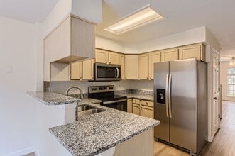 1034 S Paris Ct in Aurora, CO - Building Photo - Building Photo