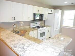 9710 Elizabeth Townes Ln in Charlotte, NC - Building Photo - Building Photo
