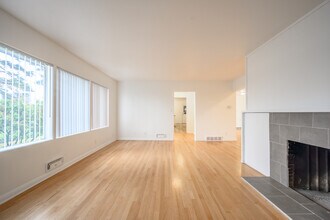 The York in Tigard, OR - Foto de edificio - Building Photo