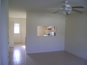 43087 W Pleasant Ridge Rd in Hammond, LA - Foto de edificio - Building Photo