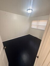 9157 Bel Cour Dr in St. Louis, MO - Building Photo - Building Photo