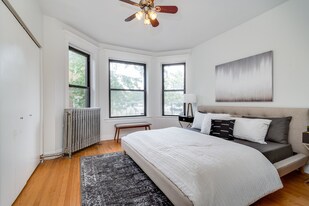 6102 S Ingleside Ave, Unit 1 in Chicago, IL - Building Photo