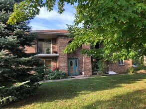2169 Amy Dr in Niagara Falls, NY - Building Photo - Building Photo