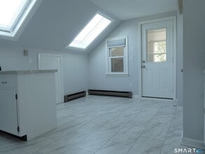 91 Holden St in Bristol, CT - Building Photo - Building Photo