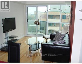 445-1445 Laurier Ave W in Ottawa, ON - Building Photo - Building Photo
