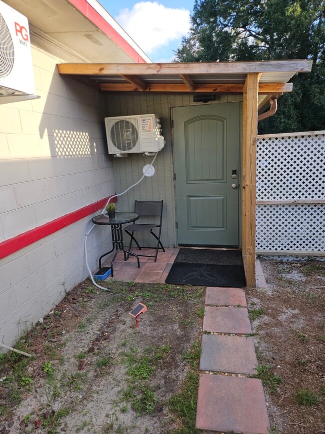 property at 119 Pinecrest Dr