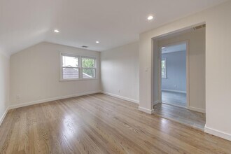 12 Ann St in Glen Cove, NY - Building Photo - Building Photo