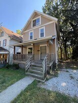 644 Easter Ave in Akron, OH - Building Photo